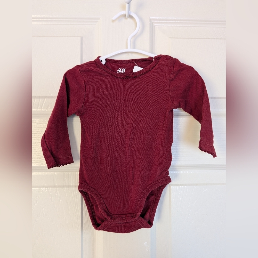 H&M Red Long Sleeve Baby Onesie 6m | Maroon Baby Bodysuit